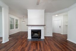 1932 Chatelain Way photo 4