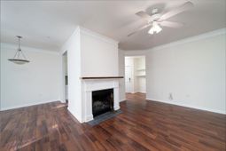 1932 Chatelain Way photo 4