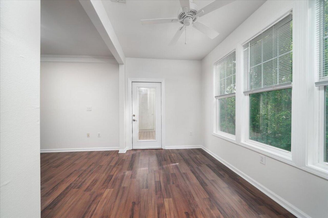 1932 Chatelain Way Photo 8