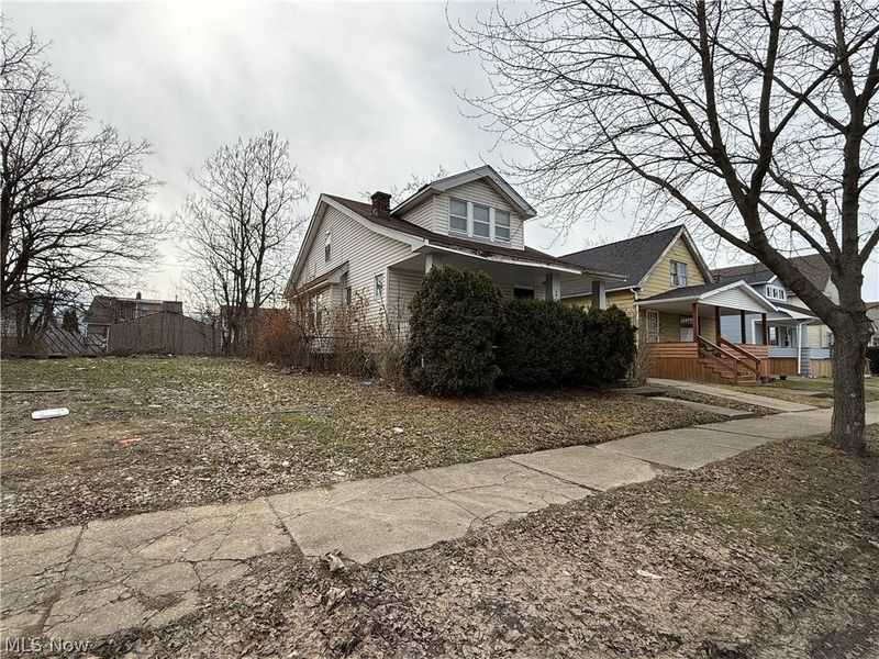 14202 Glendale Avenue, Cleveland, OH 44128 Photo 2