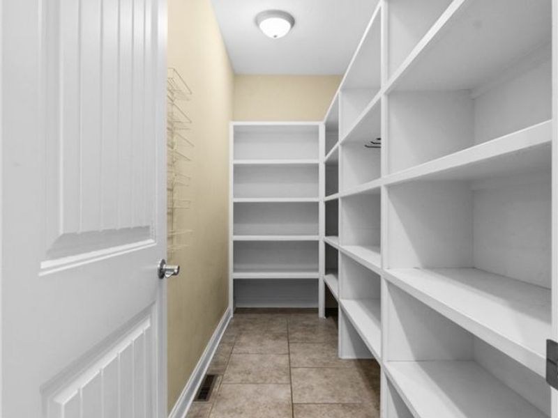 8888 Scotsbury Street NW, Massillon, OH 44646 Photo 12