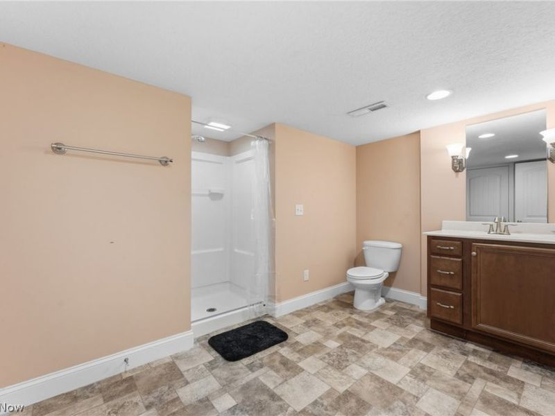 8888 Scotsbury Street NW, Massillon, OH 44646 Photo 35