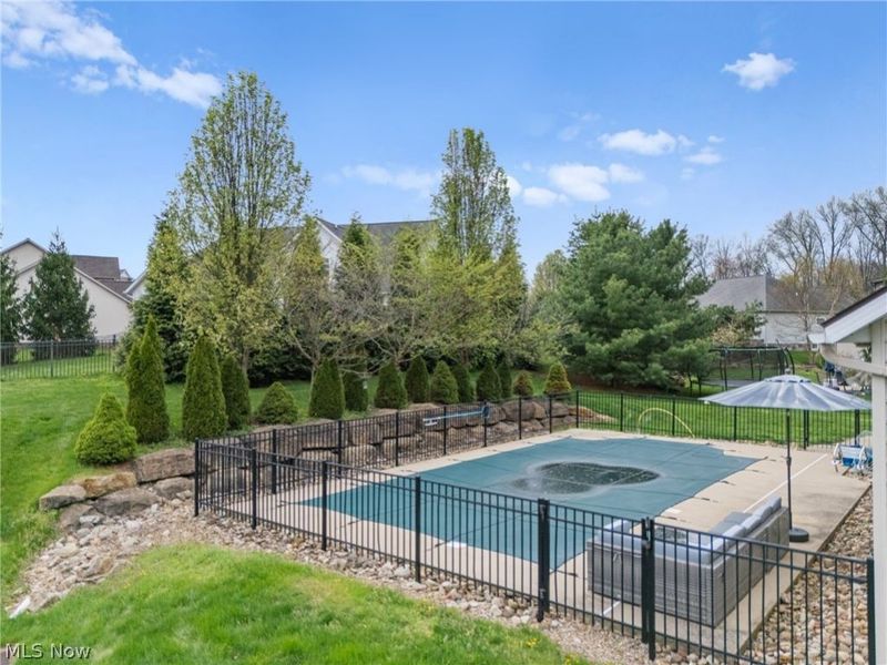 8888 Scotsbury Street NW, Massillon, OH 44646 Photo 4