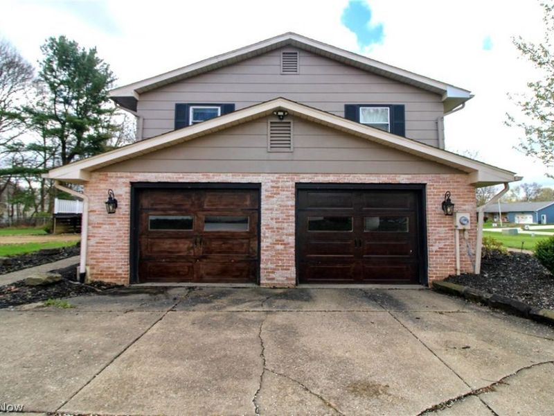 4775 Logan Arms Drive, Liberty, OH 44505 Photo 4