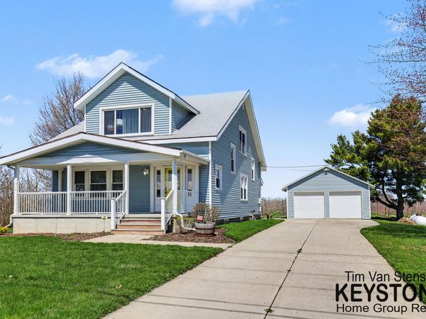 4331 10 Mile Road NW, Sparta, MI 49345