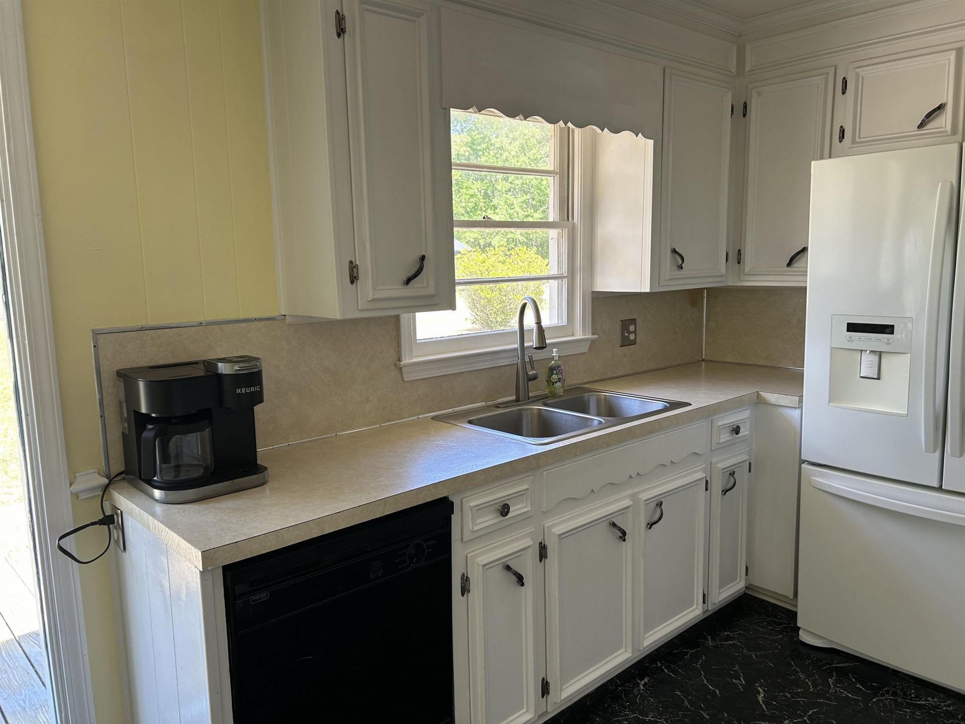 307 Byrnes Circle Photo 6