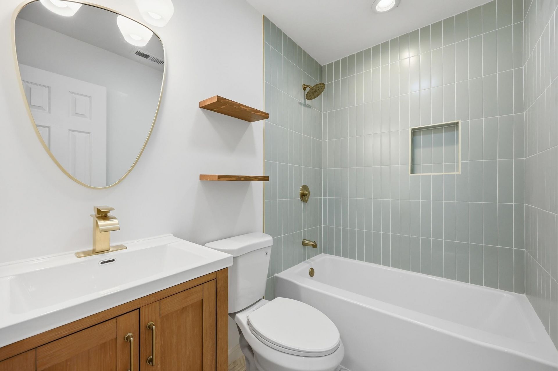 42 Voyagers Dr. Photo 30