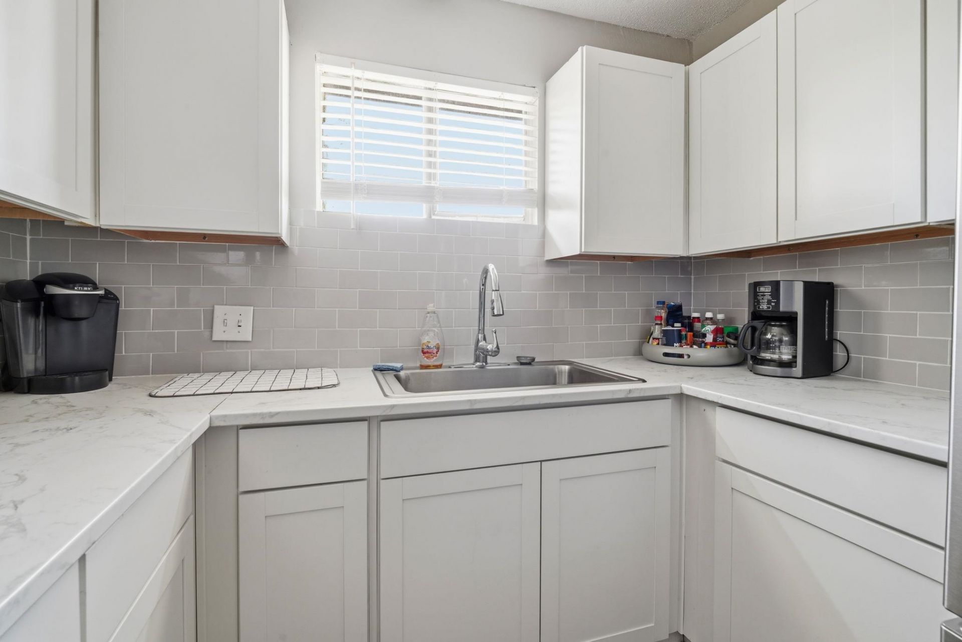 2000 Greens Blvd. Photo 10