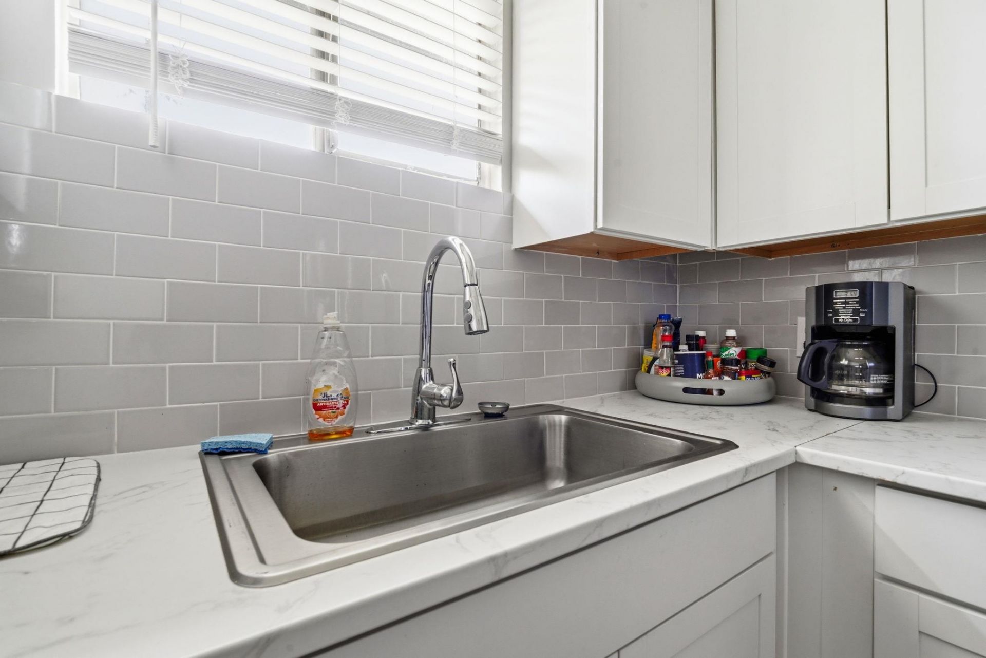 2000 Greens Blvd. Photo 11