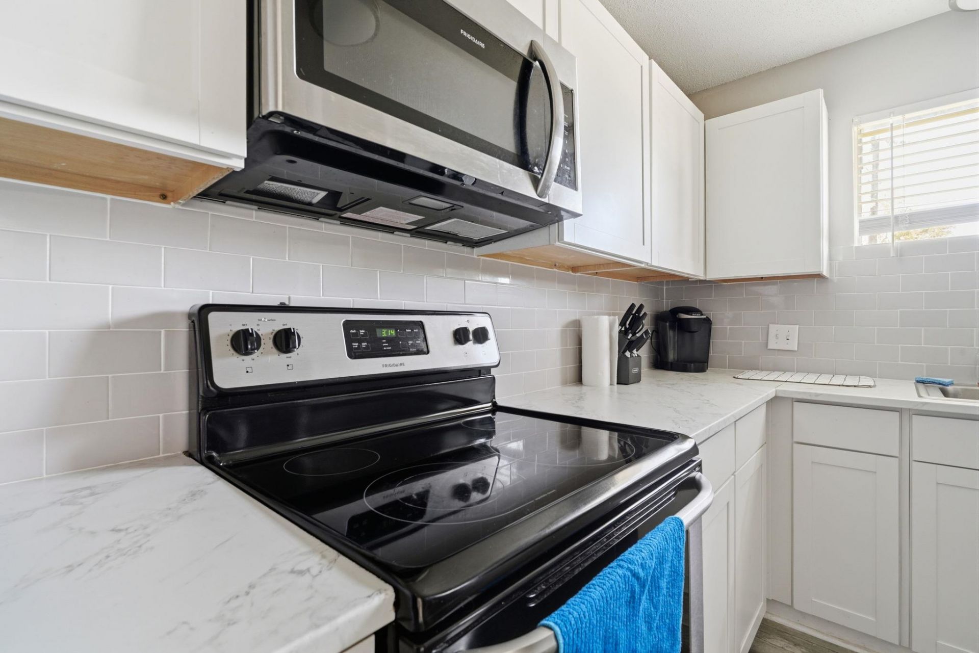 2000 Greens Blvd. Photo 13