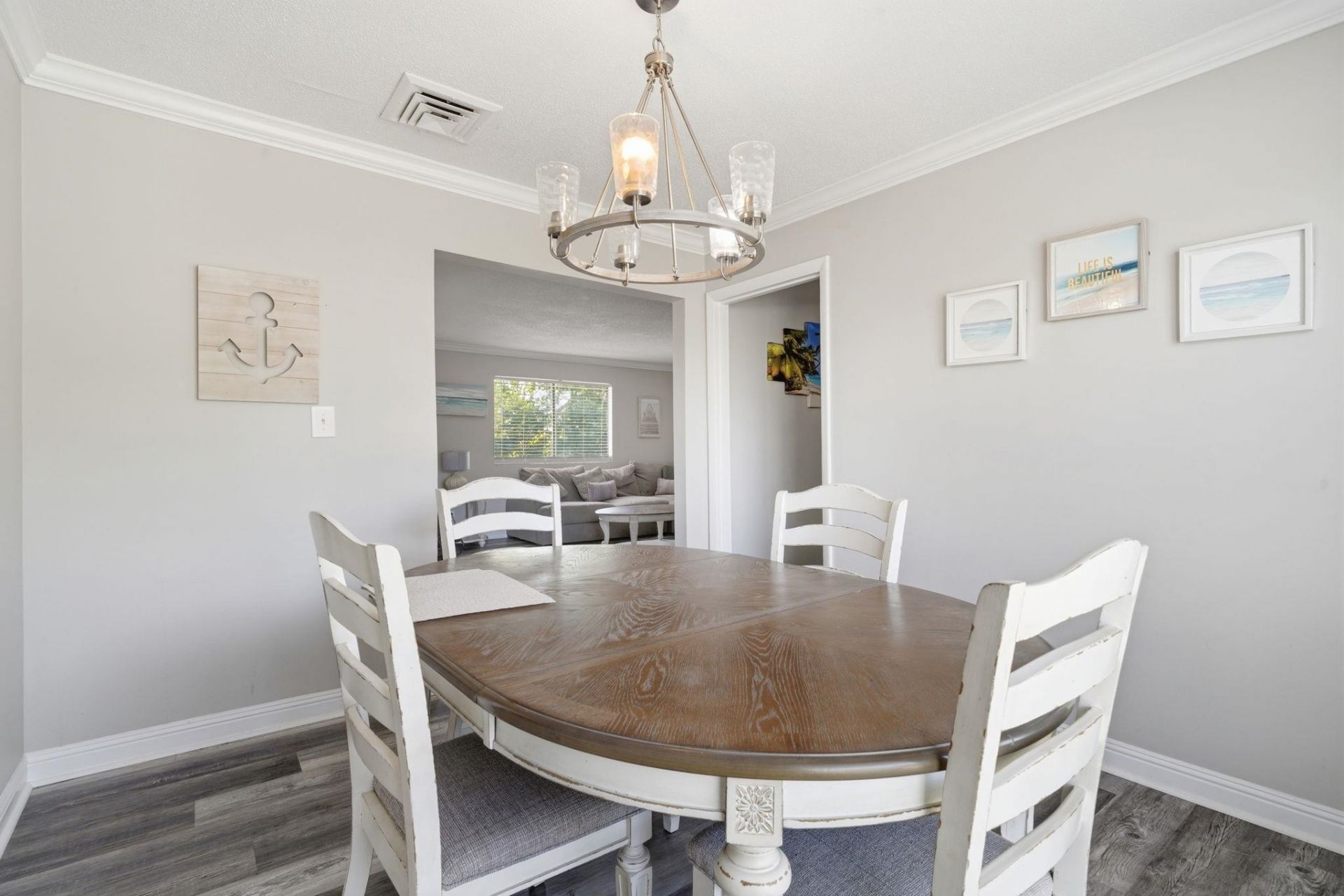 2000 Greens Blvd. Photo 17