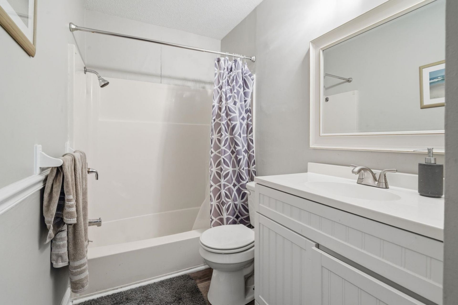 2000 Greens Blvd. Photo 25