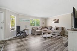 2000 Greens Blvd. photo 4