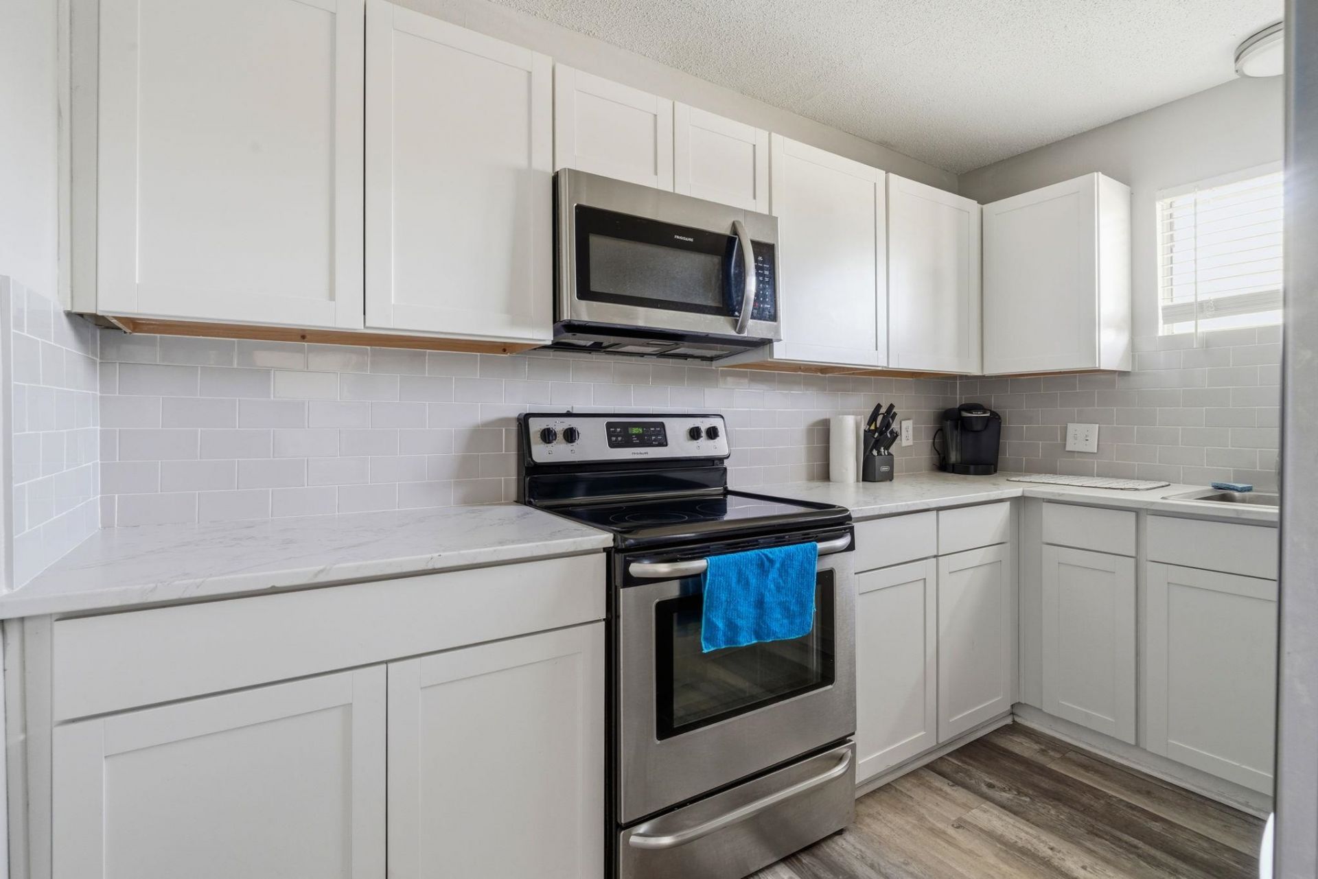 2000 Greens Blvd. Photo 8