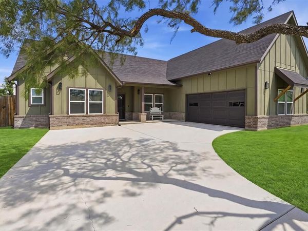 117 Cactus Canyon Drive, Bridgeport, TX 76426