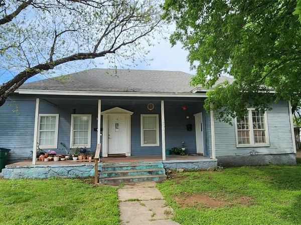 301 W Patterson Street W, Unit 2, Eastland, TX 76448
