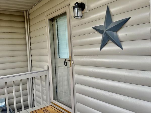 470 Deerfield Rd, LaFollette, TN 37766