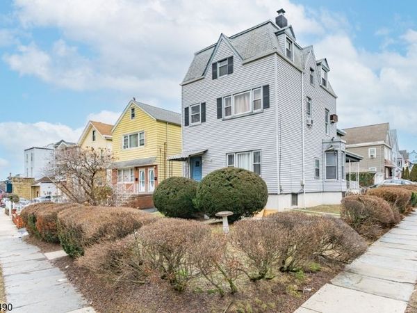 742 Avenue A, Bayonne, NJ 07002