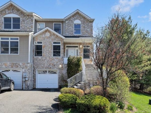 39 Autumn Ridge Rd, Parsippany-Troy Hills, NJ 07950