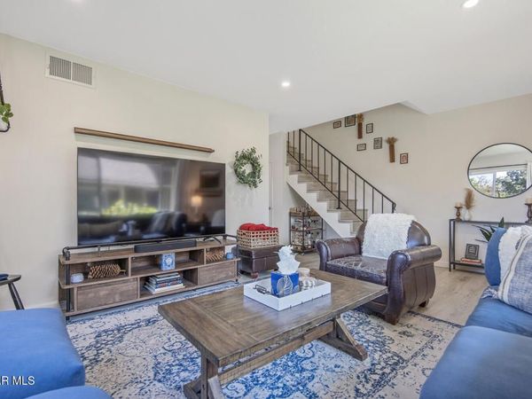 2647 La Paloma Circle, Thousand Oaks, CA 91360