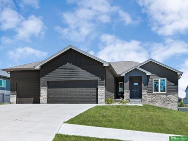 8169 S 185th Street , Omaha, NE 68136