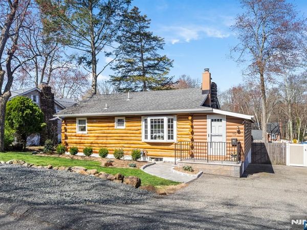 10 Lake Trail, WAYNE, NJ 07470