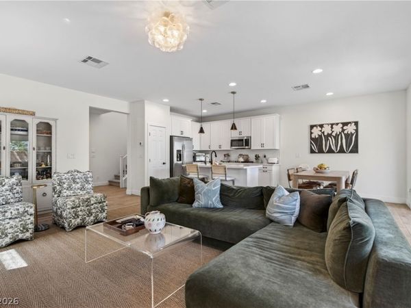 4528 Anspach Street , North Las Vegas, NV 89031