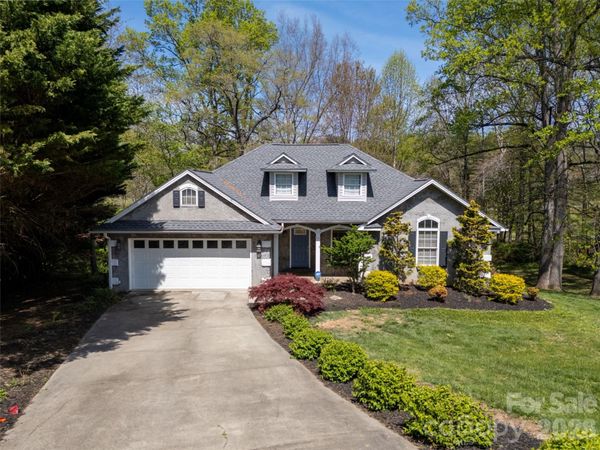 69 N Willow Brook Drive , Asheville, NC 28806