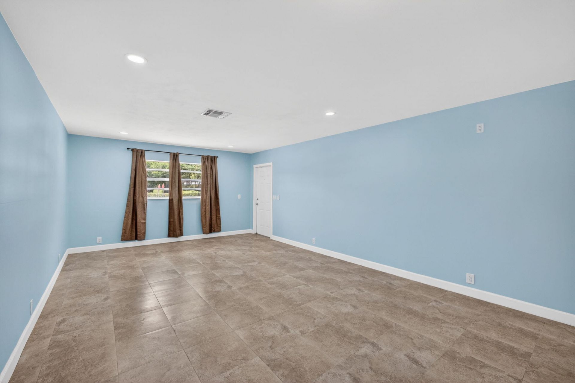 9484 Sun Court, Palm Beach Gardens, FL 33403 Photo