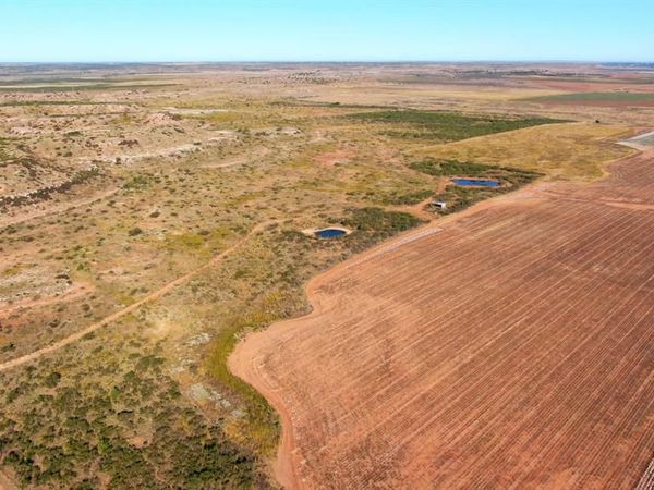 E 1560 Road, Olustee, OK 73560