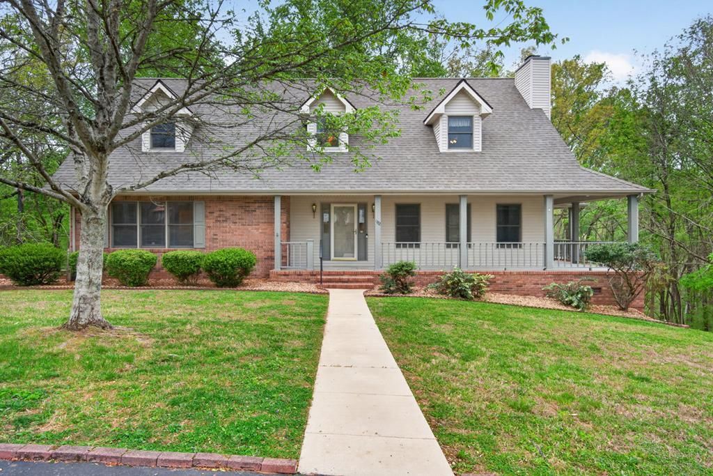 1782 Heathrow Drive, Cookeville, TN 38506 Main Photo