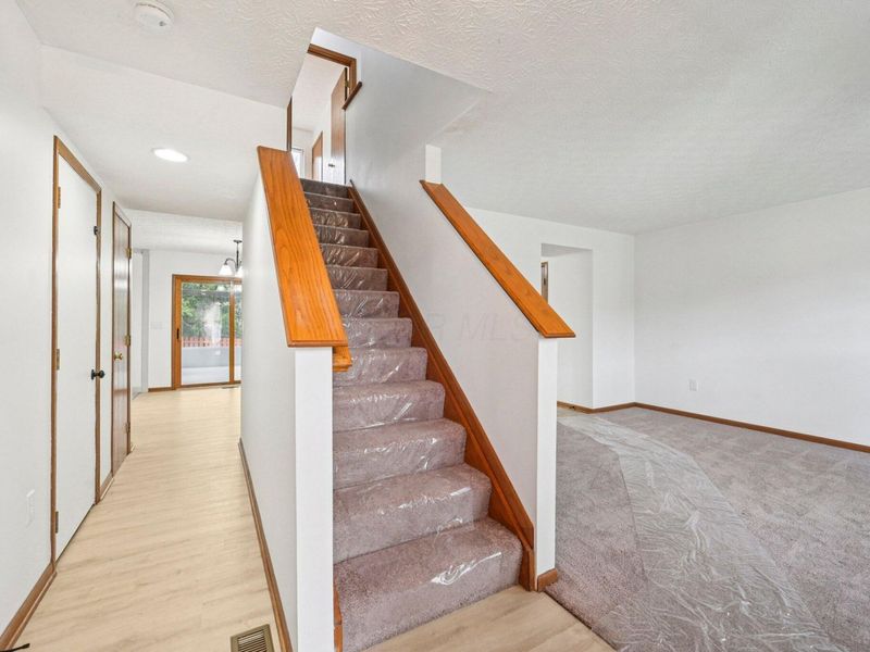 2780 Salem Hills Court, Pickerington, OH 43147 Photo 7