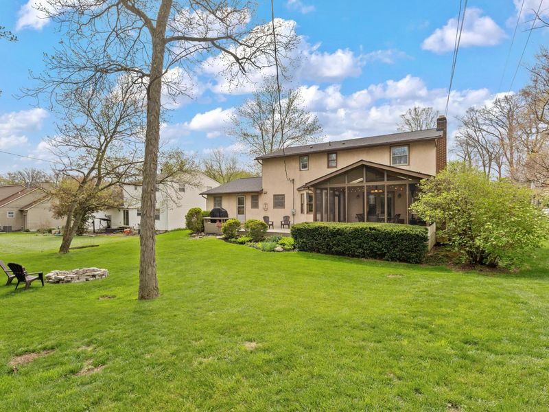 250 Devon Road, Delaware, OH 43015 Photo 2