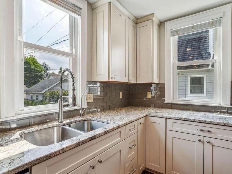 1160 Grandview, Columbus, OH 43212 Photo 13