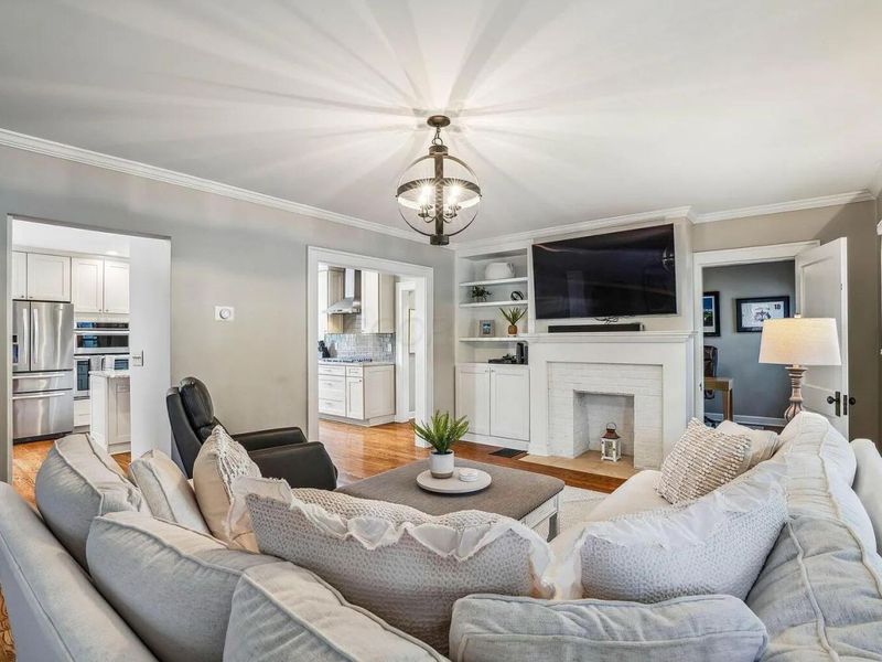 1160 Grandview, Columbus, OH 43212 Photo 8