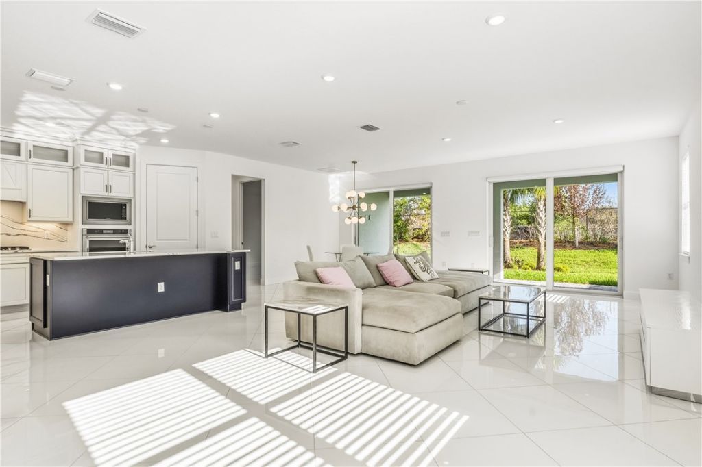 1161 Haven Circle, Vero Beach, FL 32960 Photo