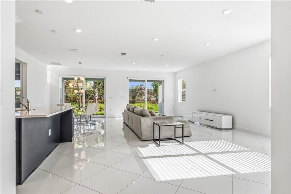 1161 Haven Circle, Vero Beach, FL 32960 Photo