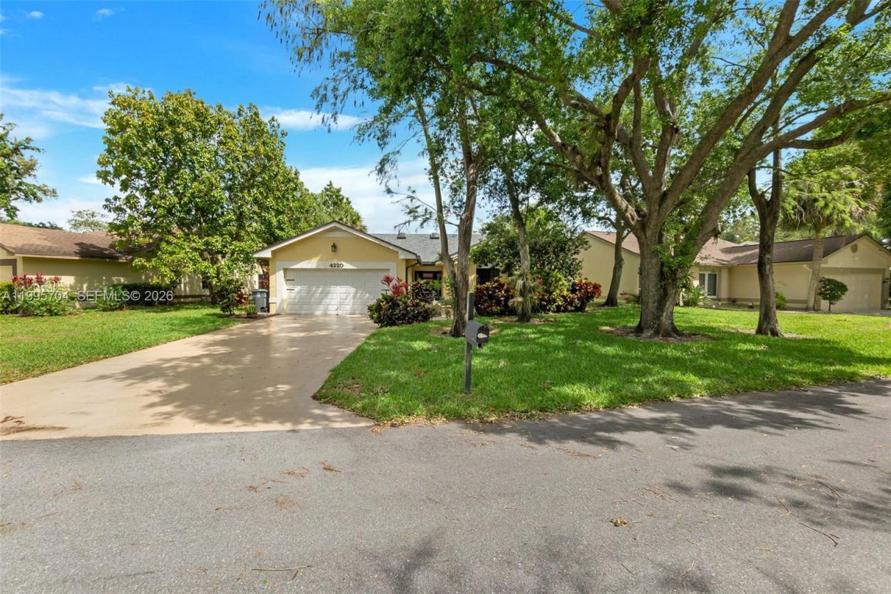 4220 Grove Park Ln, Unit 1, Boynton Beach, FL 33436 Photo