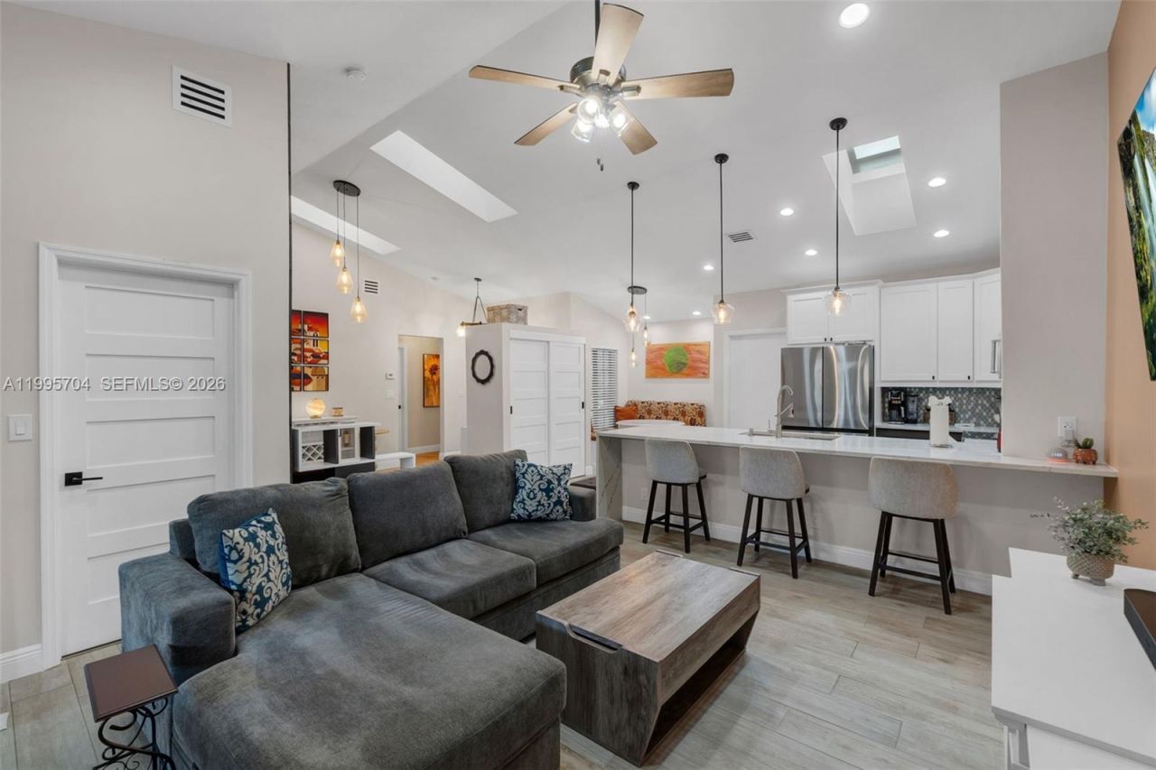 4220 Grove Park Ln, Unit 1, Boynton Beach, FL 33436 Photo