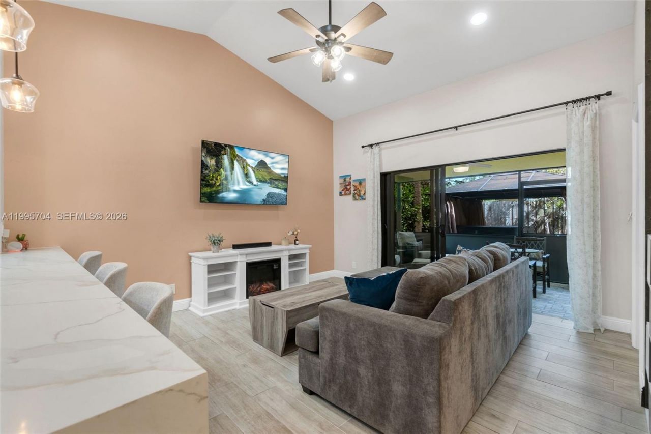 4220 Grove Park Ln, Unit 1, Boynton Beach, FL 33436 Photo