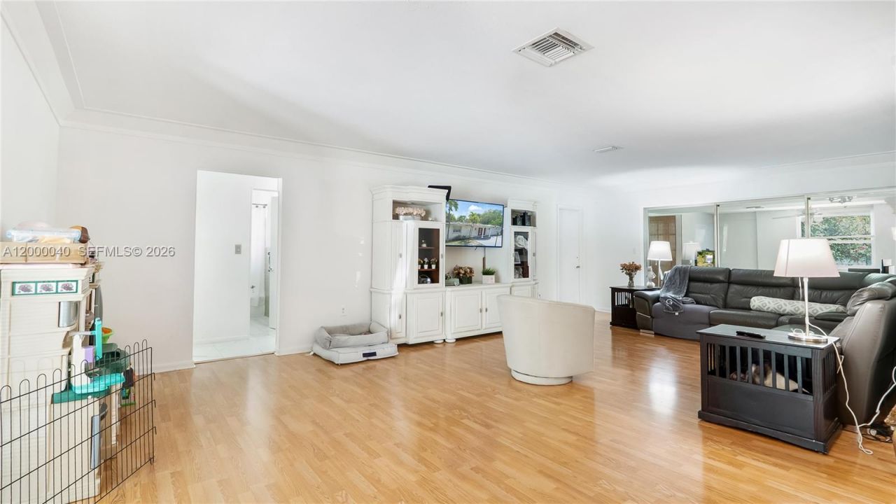4020 SW 2nd St, Plantation, FL 33317 Photo