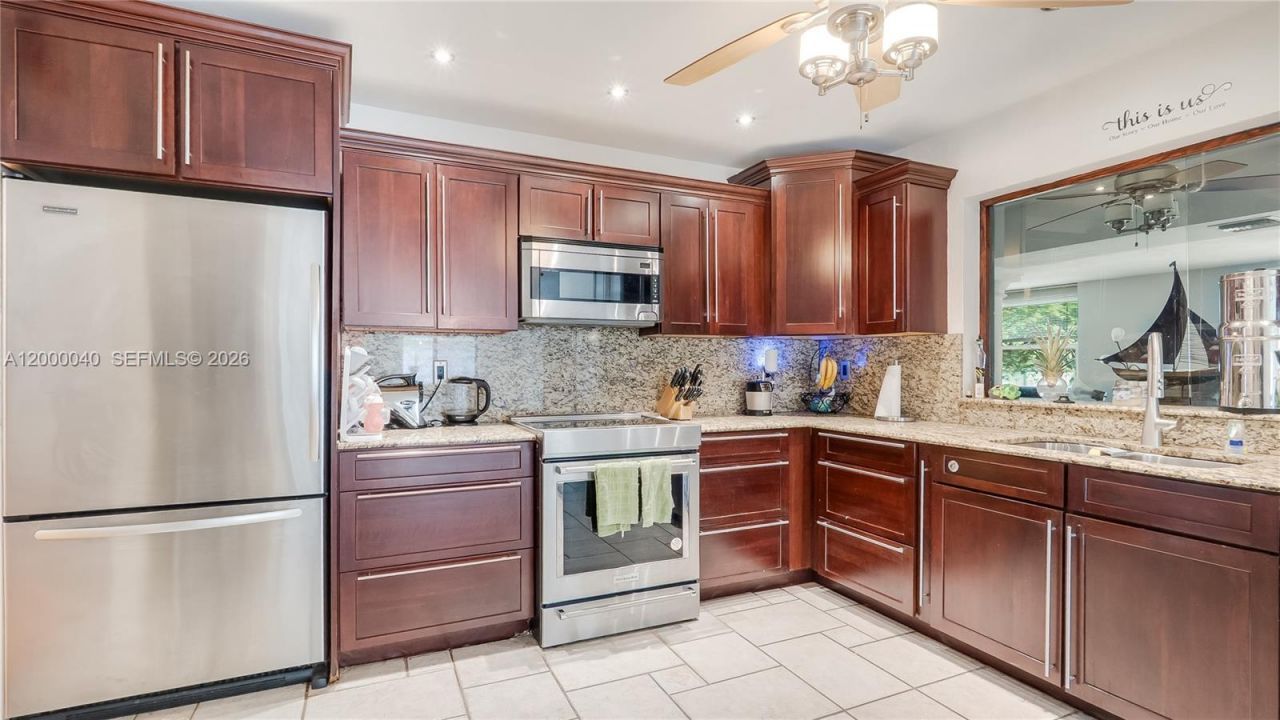 4020 SW 2nd St, Plantation, FL 33317 Photo