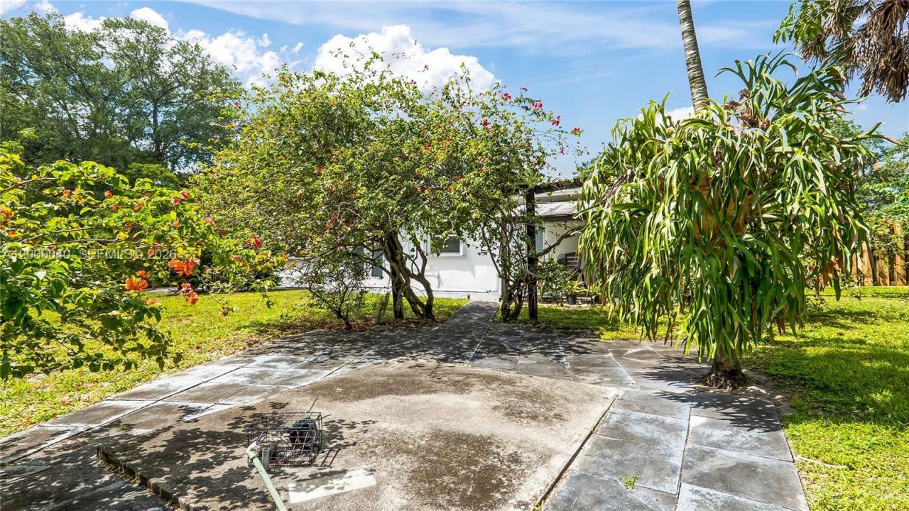 4020 SW 2nd St, Plantation, FL 33317 Photo