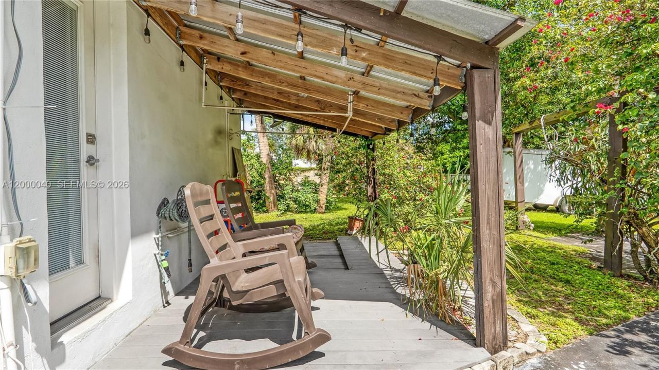 4020 SW 2nd St, Plantation, FL 33317 Photo