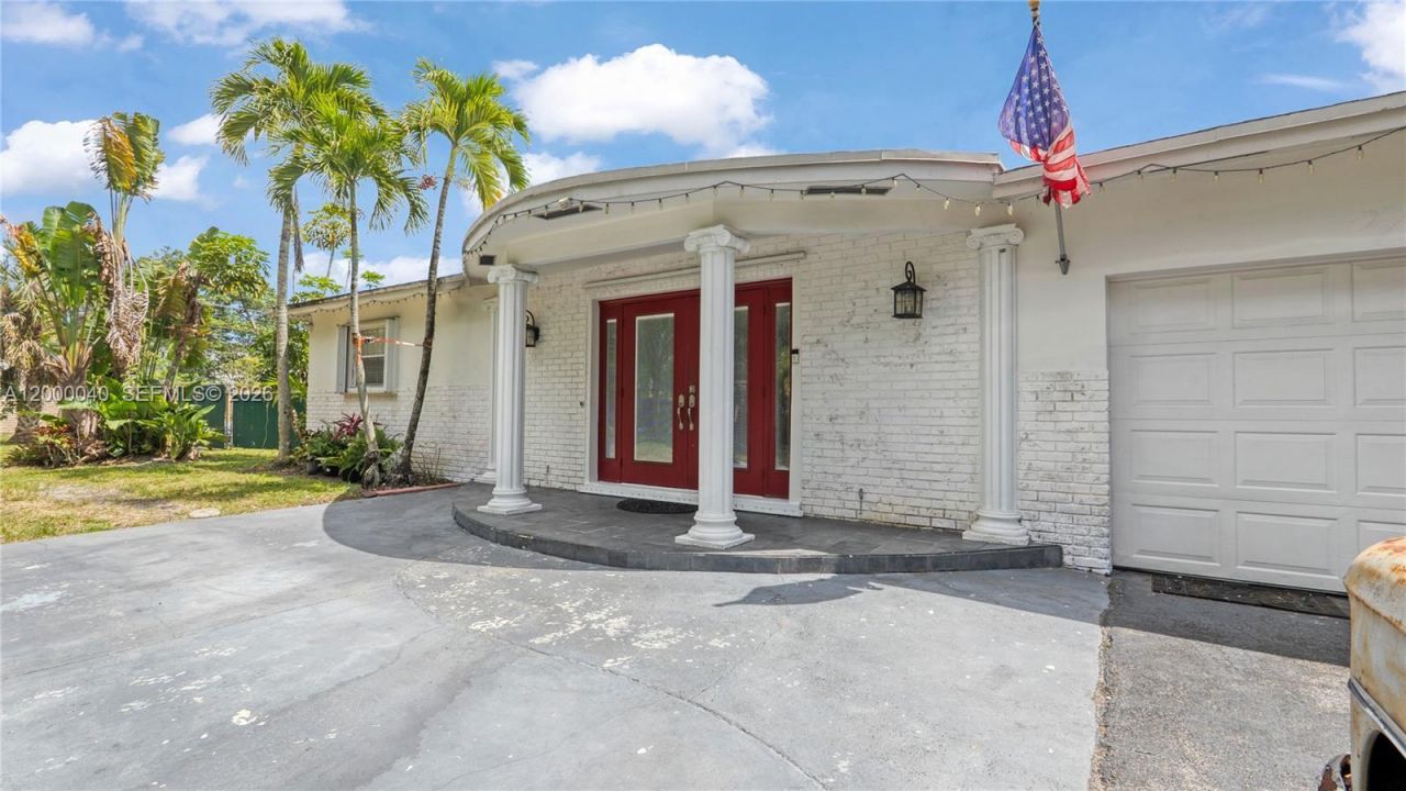 4020 SW 2nd St, Plantation, FL 33317 Photo