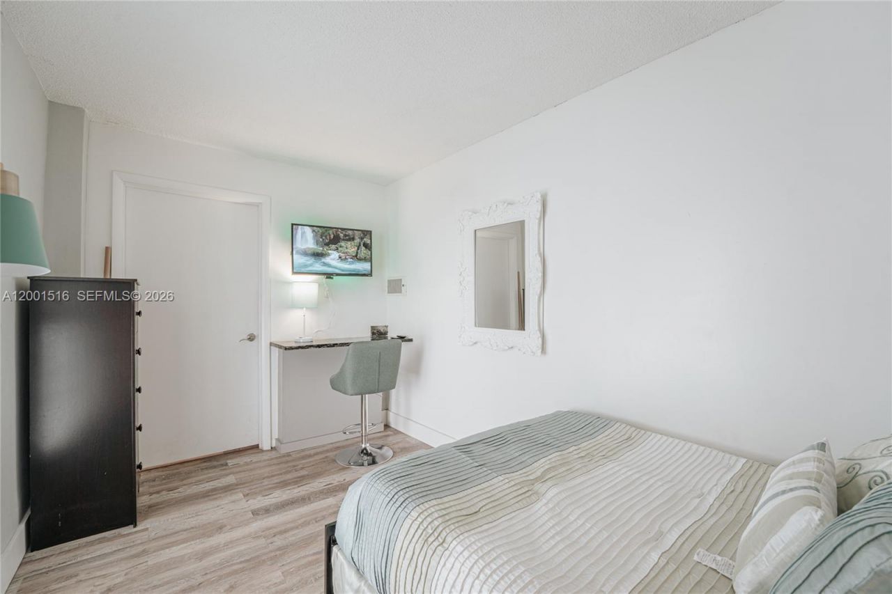 1340 Lincoln Rd, Unit 805, Miami Beach, FL 33139 Photo