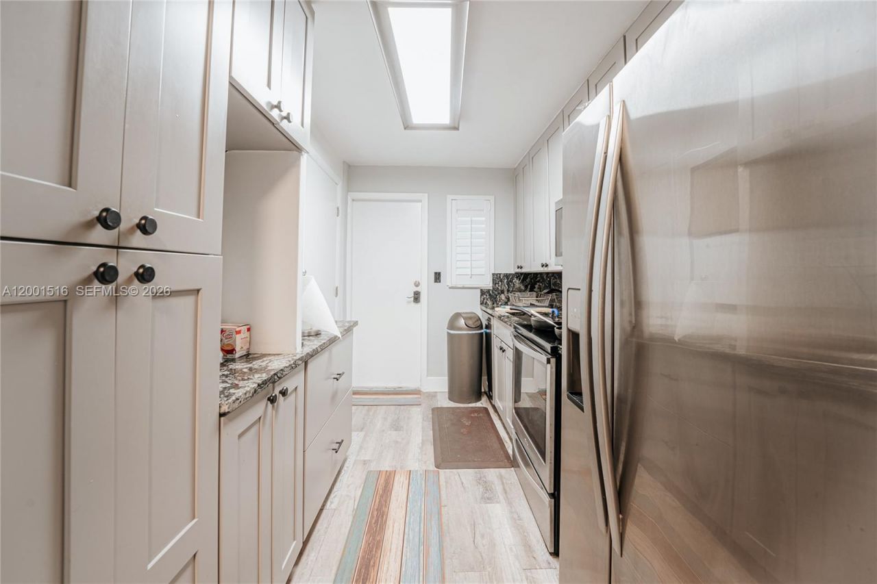 1340 Lincoln Rd, Unit 805, Miami Beach, FL 33139 Photo