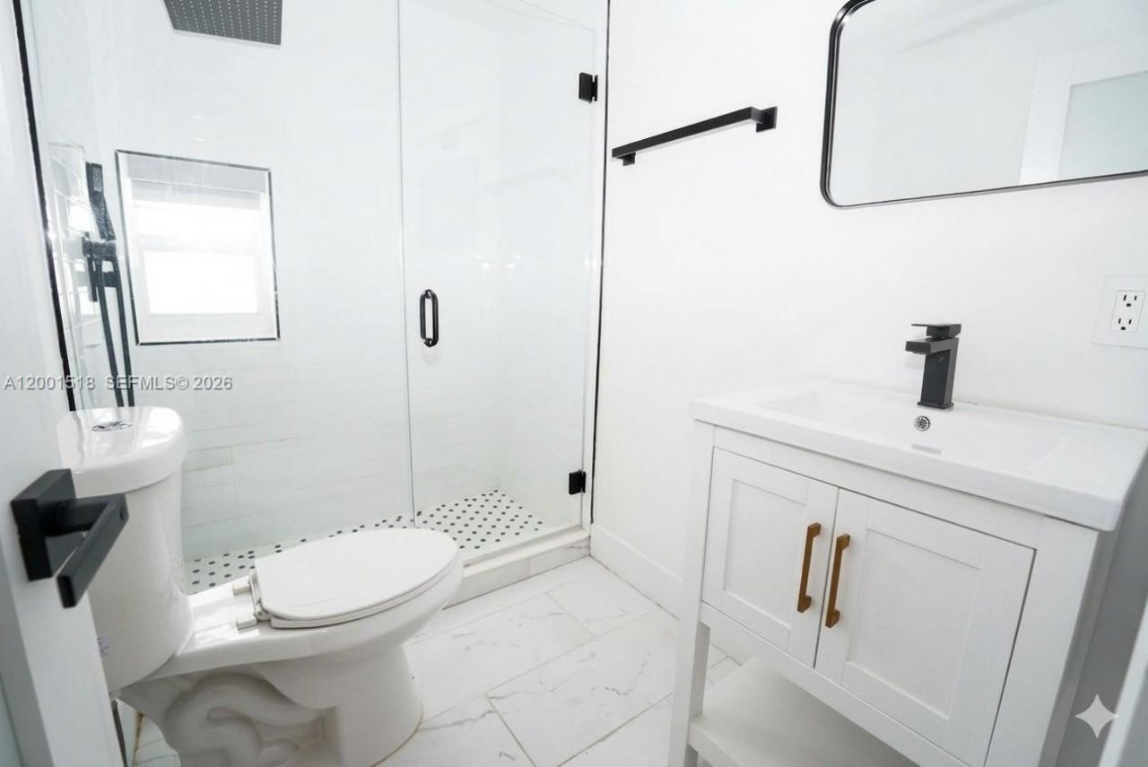 817 W 39th St, Unit 2, Miami Beach, FL 33140 Photo