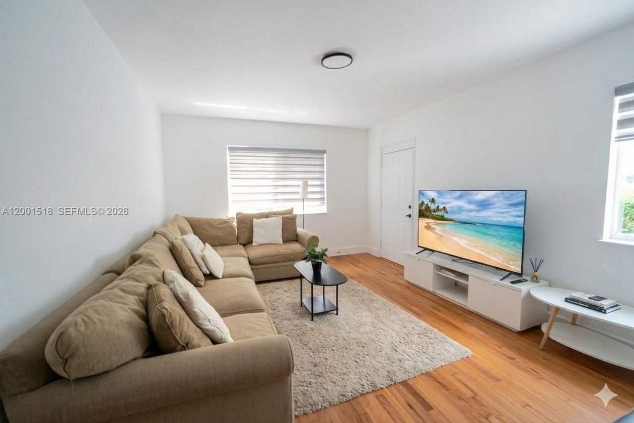 817 W 39th St, Unit 2, Miami Beach, FL 33140 Photo