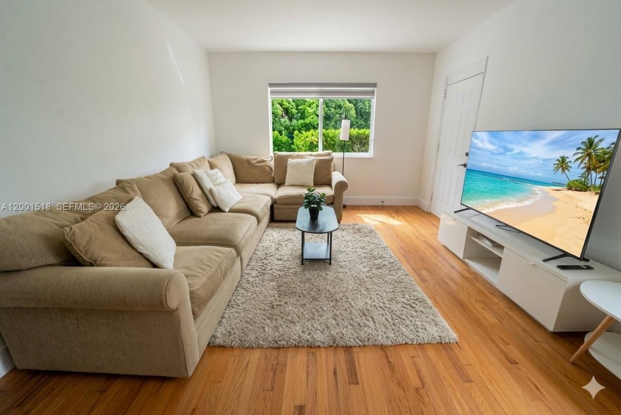 817 W 39th St, Unit 2, Miami Beach, FL 33140 Photo